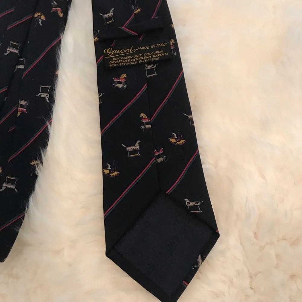 Gucci pre owned